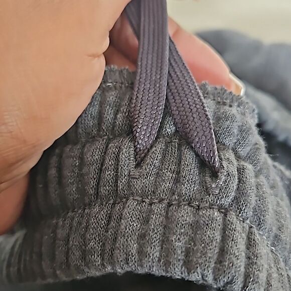 NHL Men's Canadian Montreal Logo Sweatpants Small Gray - Picture 15 of 16